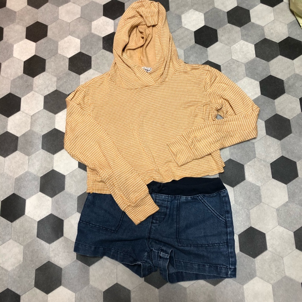Gypsies & Moondust Hooded Crop‎ Top Denim Shorts